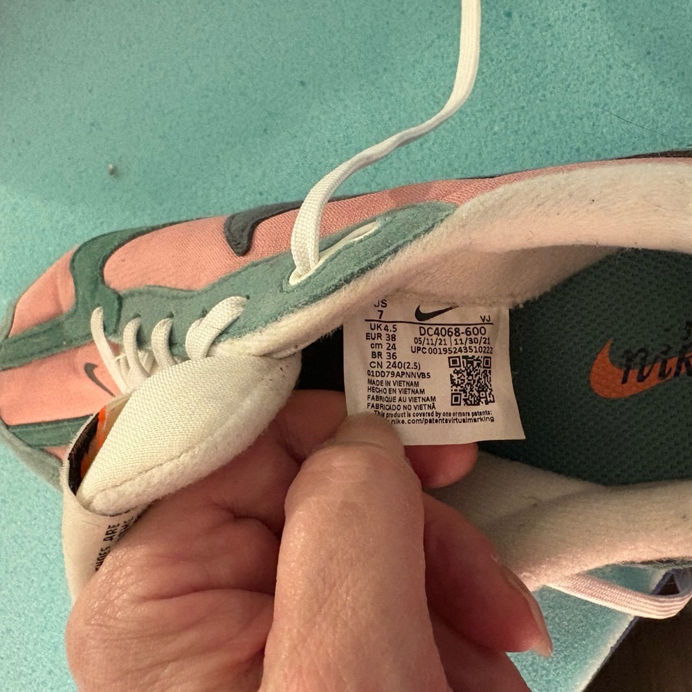 Nike Air Max Dawn Women Size 7 Rust Pink Glaze - Picture 4 of 4